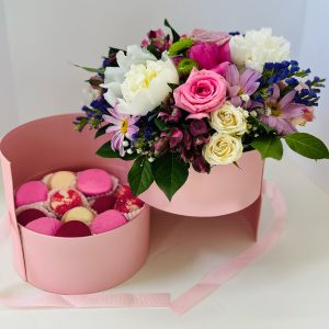 Roses and Macarons Valentine's Day Gift Box